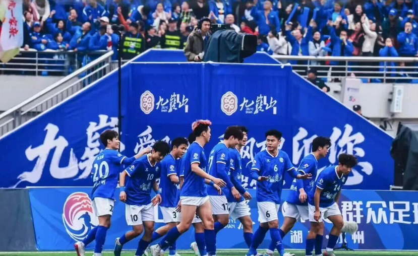 乐鱼体育官网-备战湘超2026赛季：永州队“中南五虎”还在，株洲队冲击四强之上…